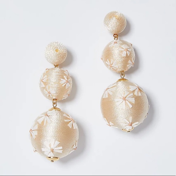 Ann Taylor Jewelry - Ann Taylor straw wrapped floral ball earrings